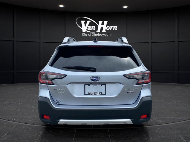 Used 2023 Subaru Outback Touring AWD/4WD image 4