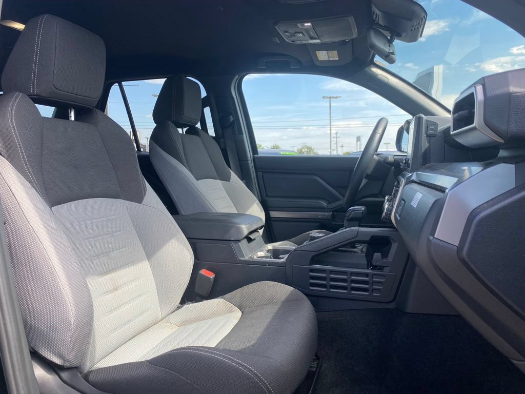 Used 2025 Toyota 4Runner TRD Off-Road AWD/4WD image 34