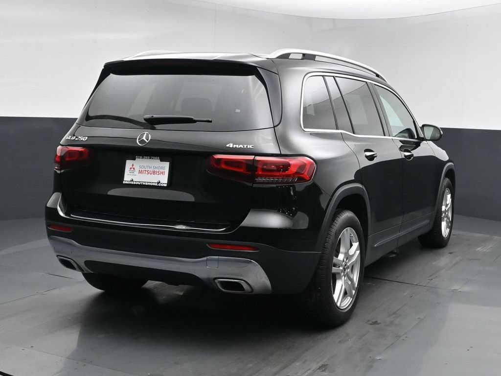 Used 2022 Mercedes-Benz GLB 250 4MATIC image 17