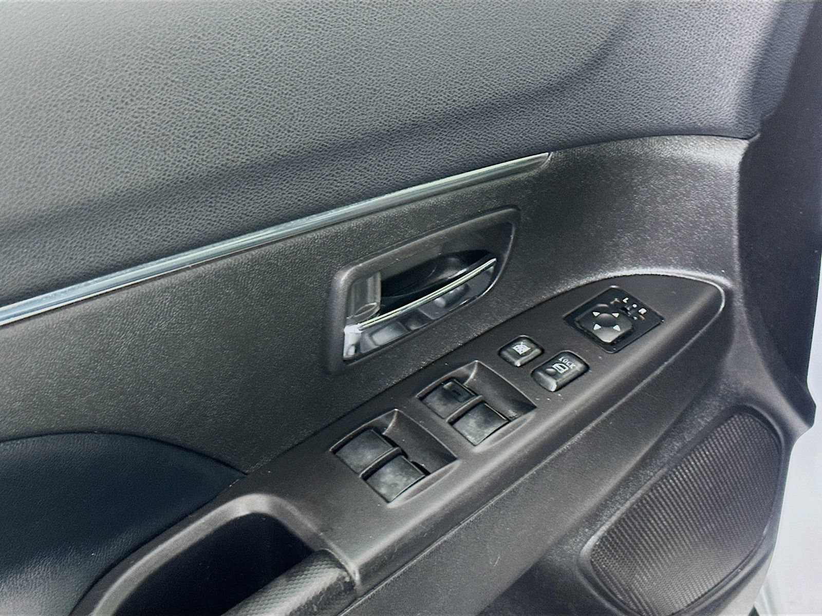Used 2015 Mitsubishi Outlander Sport GT AWD/4WD image 18
