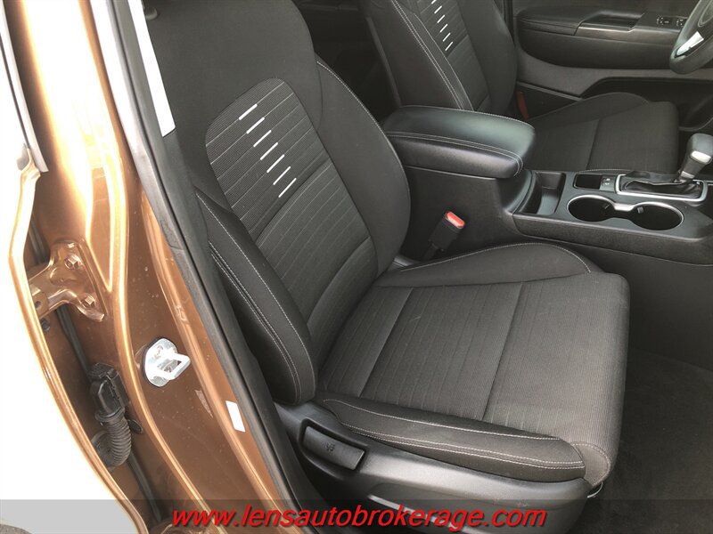 Used 2019 Kia Sportage LX w/ LX Popular Package FWD image 23