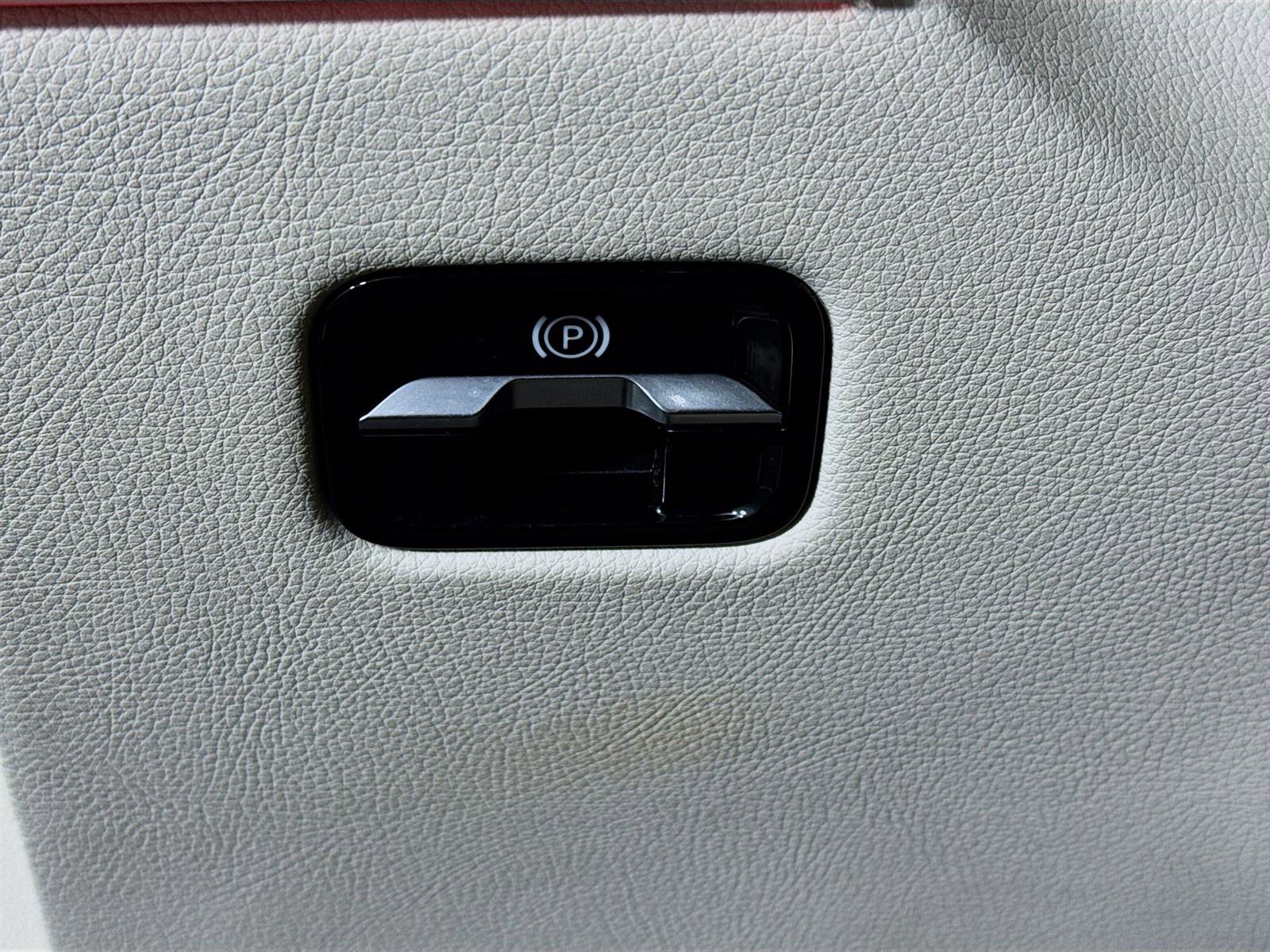 Used 2023 Mercedes-Benz S 500 4MATIC image 11