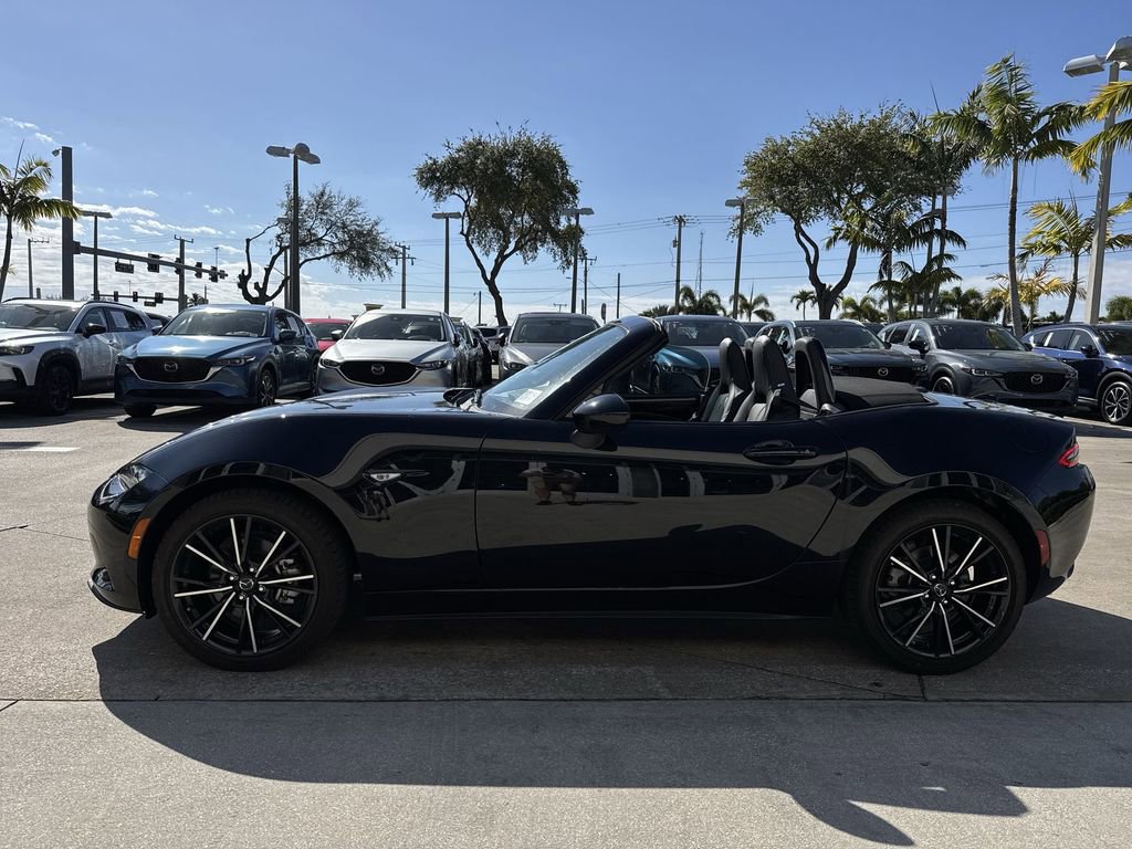 New 2025 MAZDA MX-5 Miata Grand Touring w/ Weather Package image 27