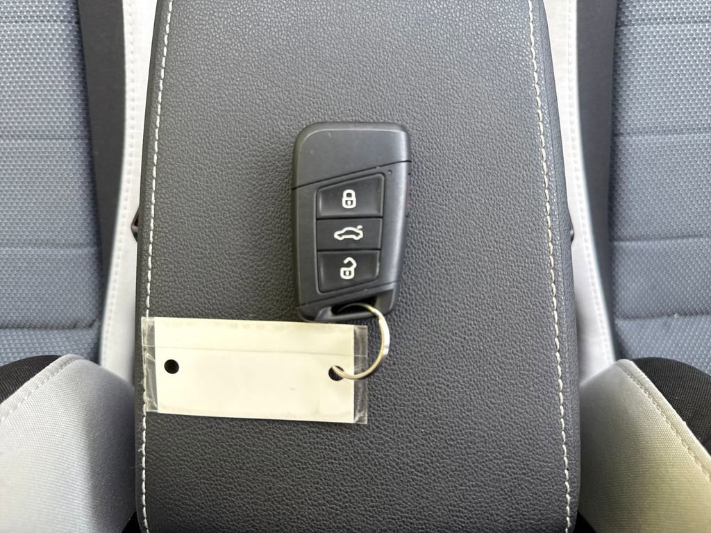 Used 2025 Volkswagen Taos S image 32