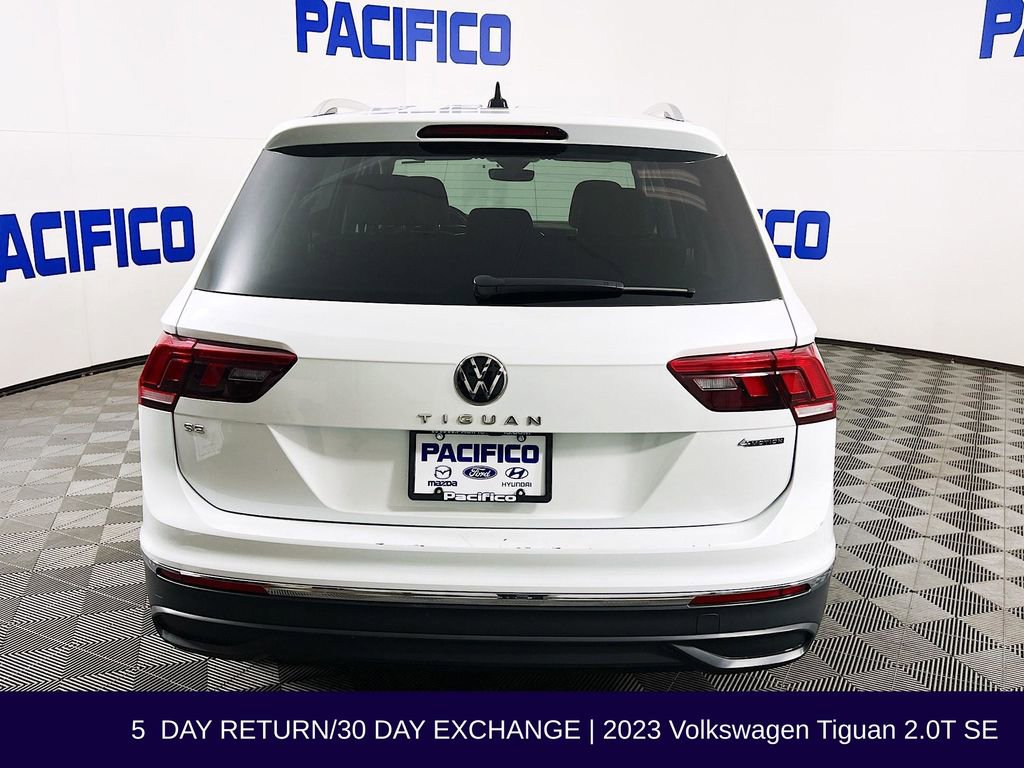 Used 2023 Volkswagen Tiguan SE image 6