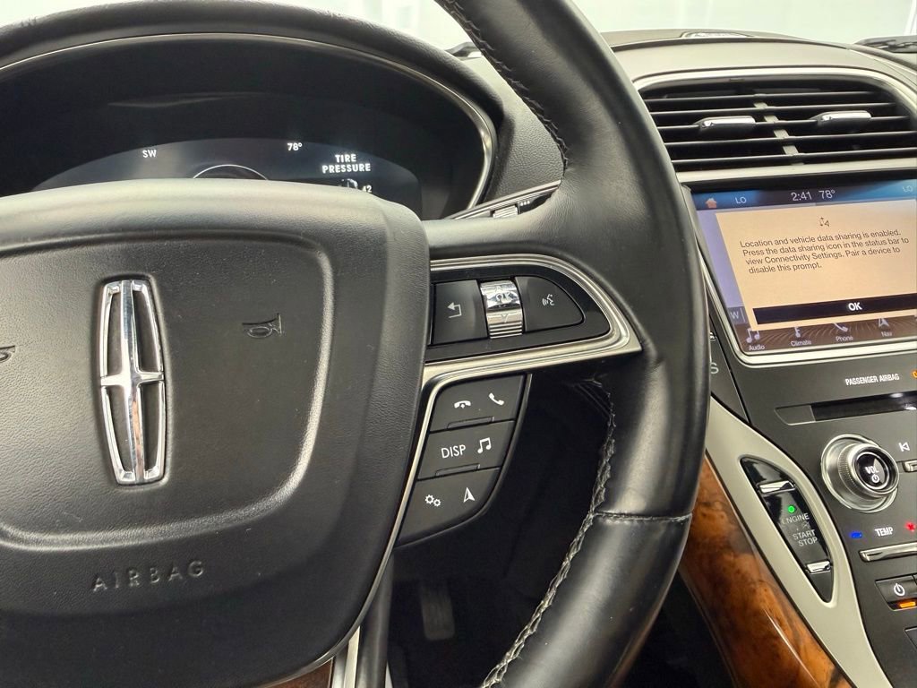 Used 2019 Lincoln Nautilus Reserve image 30