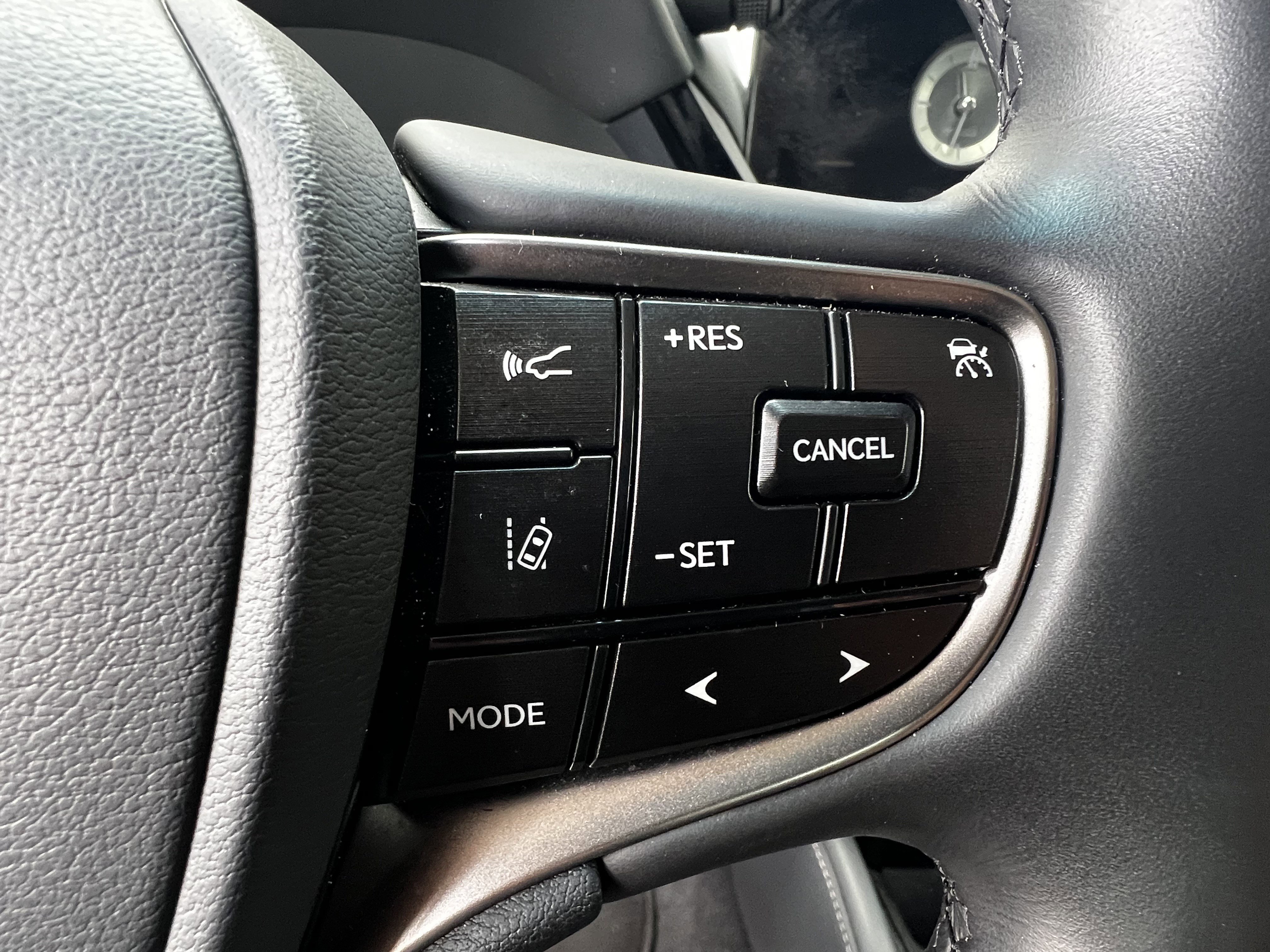 Certified 2025 Lexus ES 350 w/ Premium Package image 19