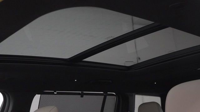 New 2025 Jeep Grand Cherokee L Limited w/ Luxury Tech Group II image 31