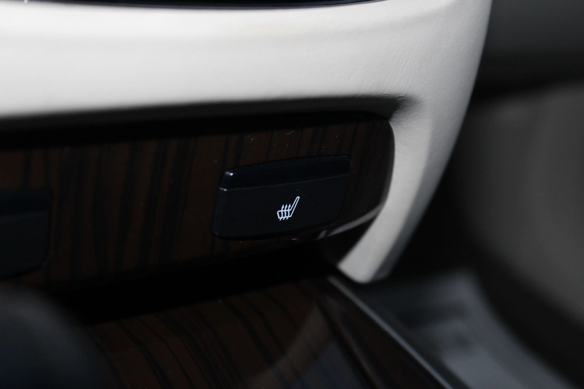 Used 2015 Acura RLX w/ Technology Package image 31