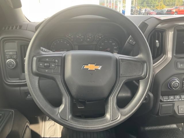 Used 2025 Chevrolet Silverado 1500 W/T RWD image 3