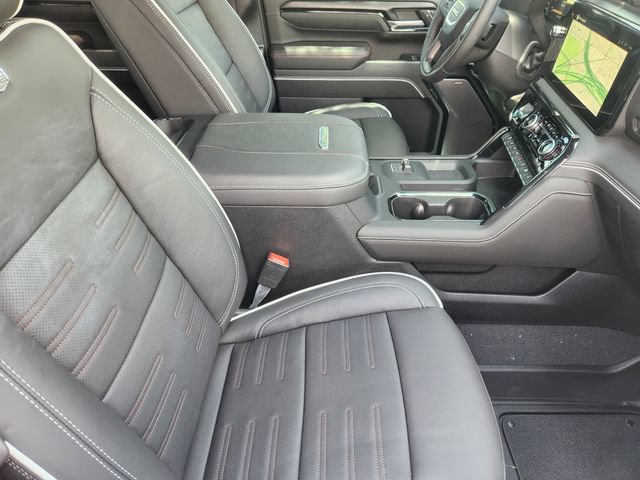 Used 2026 GMC Sierra 2500 AT4X w/ LPO, Black Badging Package AWD/4WD image 14