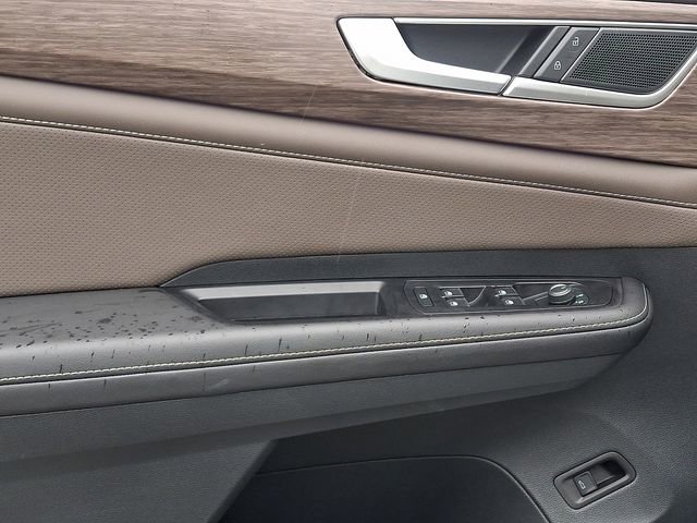 Used 2025 Volkswagen Atlas SEL image 13
