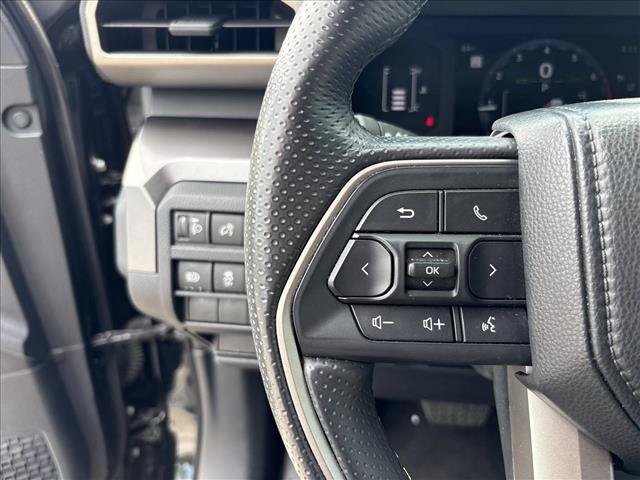 Certified 2025 Toyota 4Runner SR5 AWD/4WD image 18