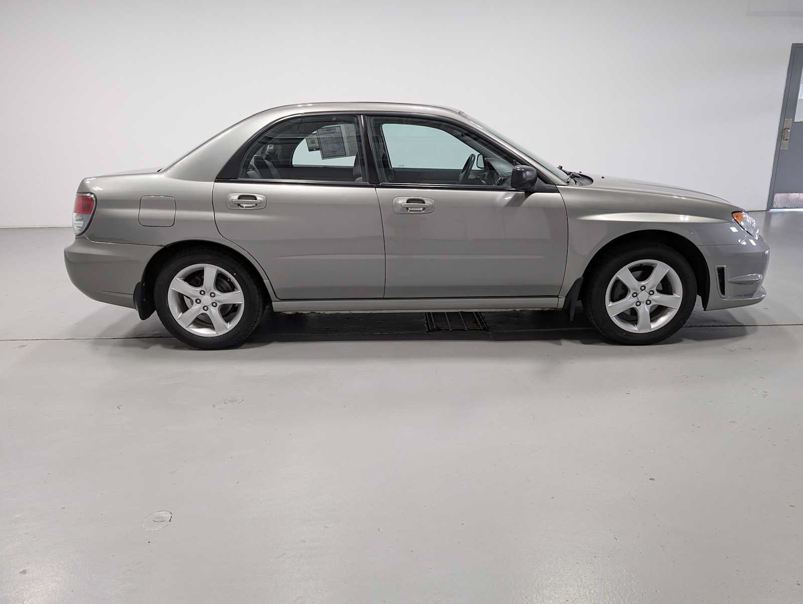 Used 2006 Subaru Impreza 2.5i AWD/4WD image 7
