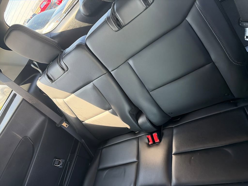 Used 2022 Ford Explorer XLT w/ Equipment Group 202A image 29