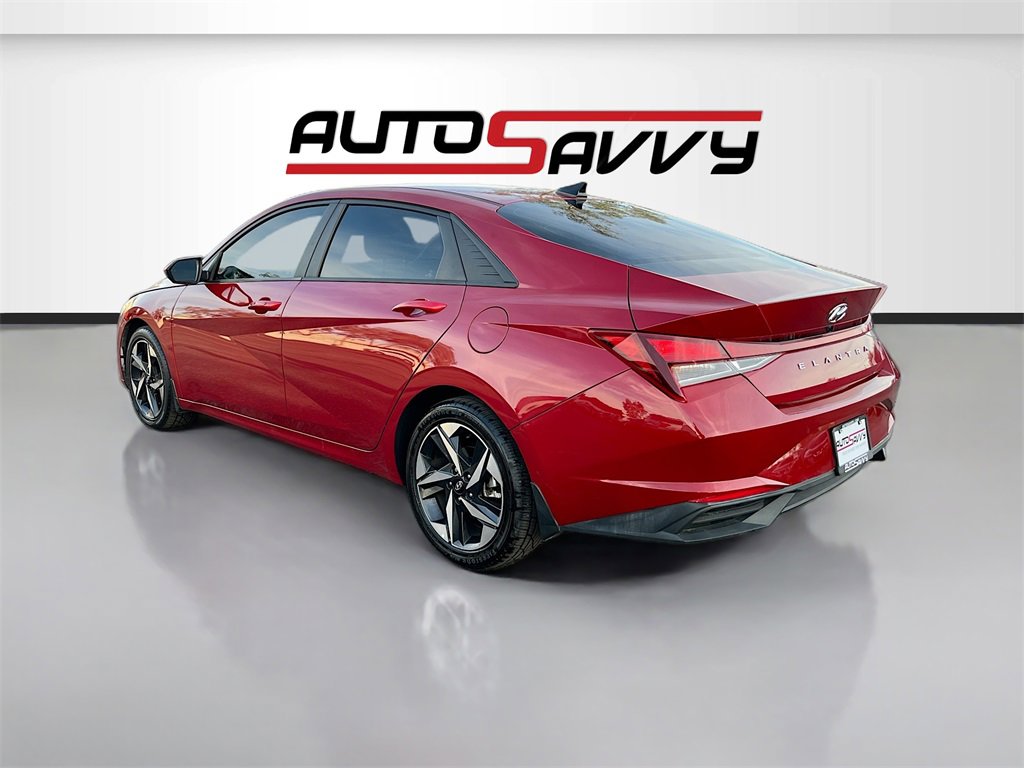 Used 2023 Hyundai Elantra SEL w/ Convenience Package image 5
