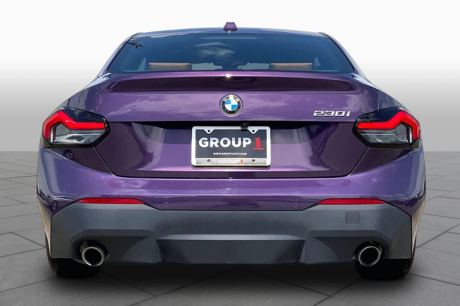 Used 2023 BMW 230i Coupe w/ Convenience Package RWD image 5