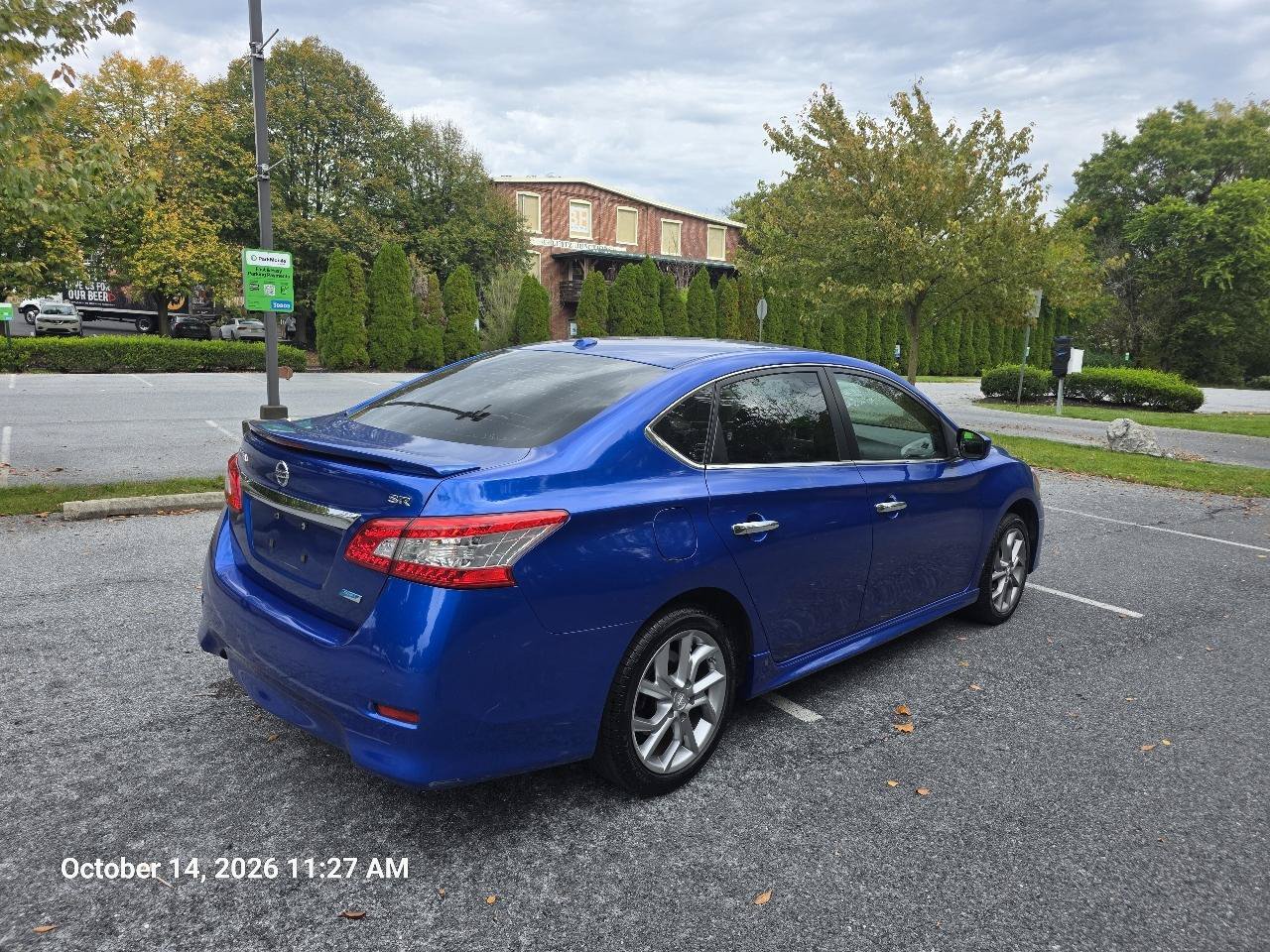Used 2014 Nissan Sentra SR w/ SR Driver Package FWD image 5