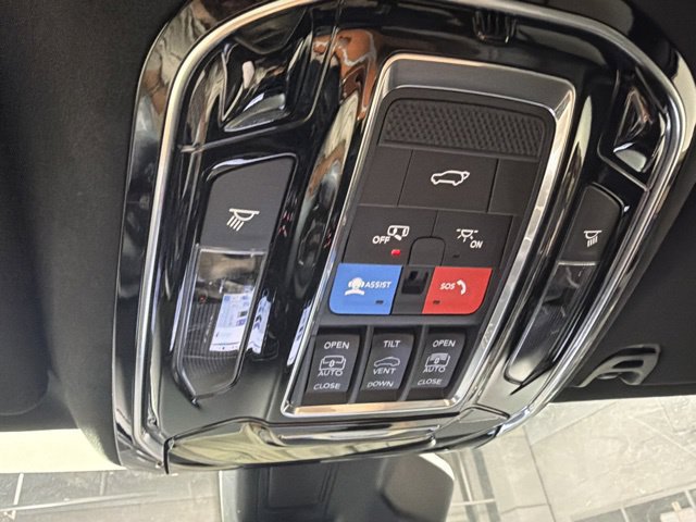 New 2026 Jeep Grand Wagoneer Summit AWD/4WD image 26