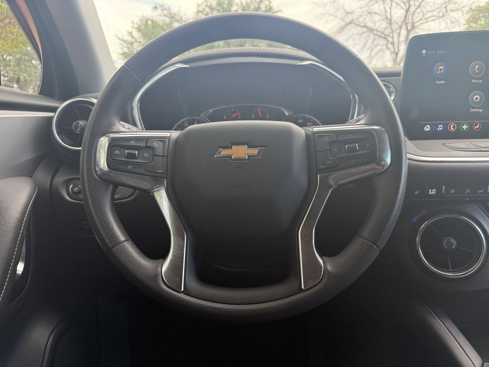 Used 2025 Chevrolet Blazer LT FWD image 30