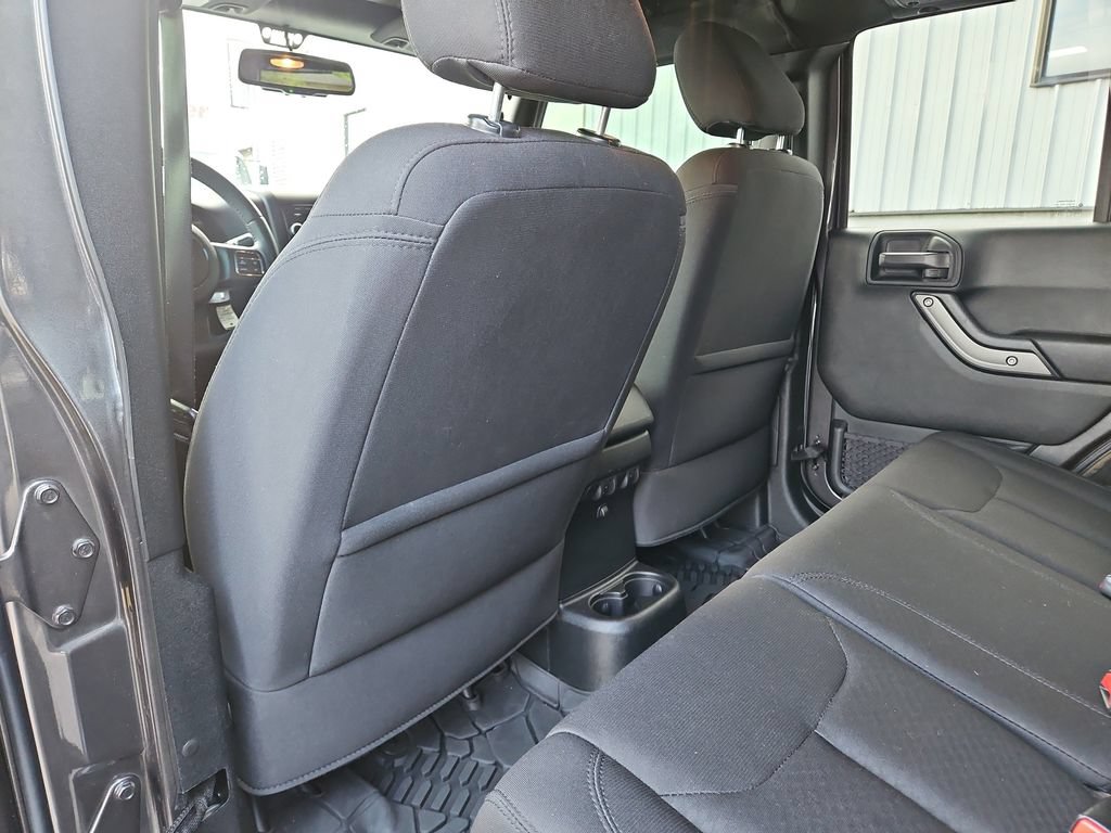 Used 2017 Jeep Wrangler Unlimited Sport w/ Quick Order Package 24S AWD/4WD image 16