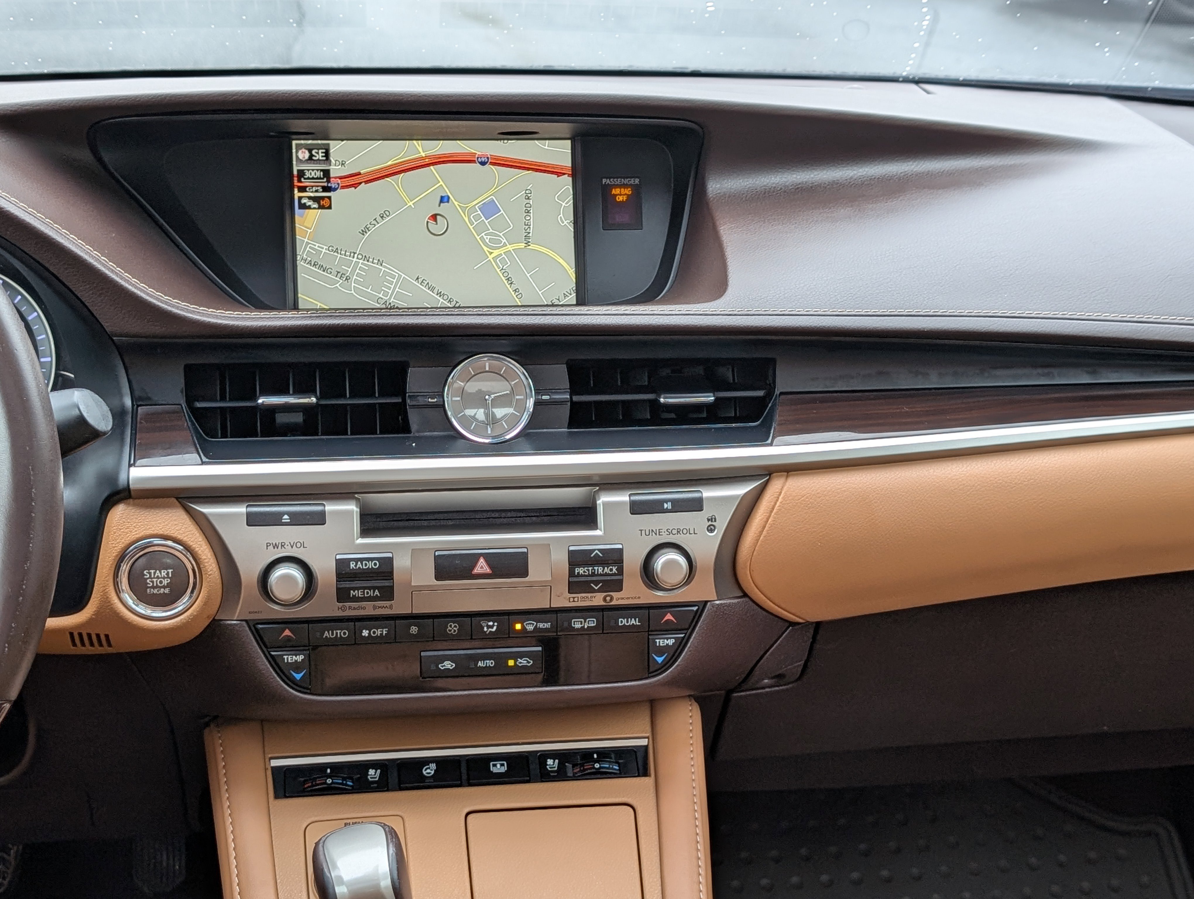 Used 2018 Lexus ES 350 w/ Luxury Package w/Wood Trim image 17