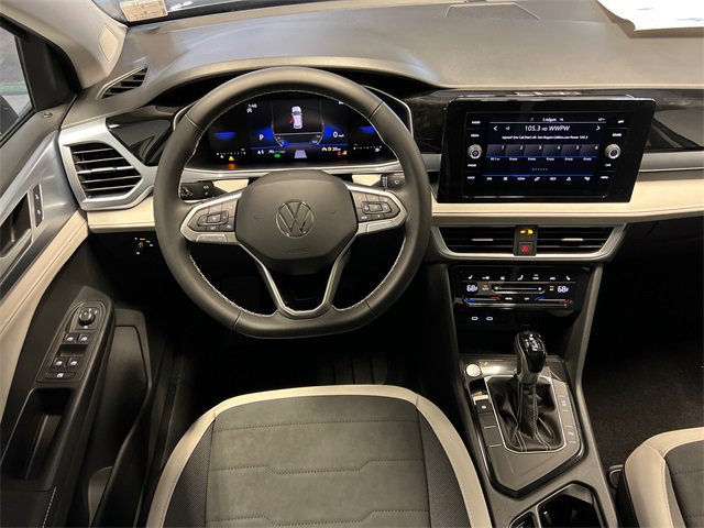 New 2026 Volkswagen Taos SE image 11