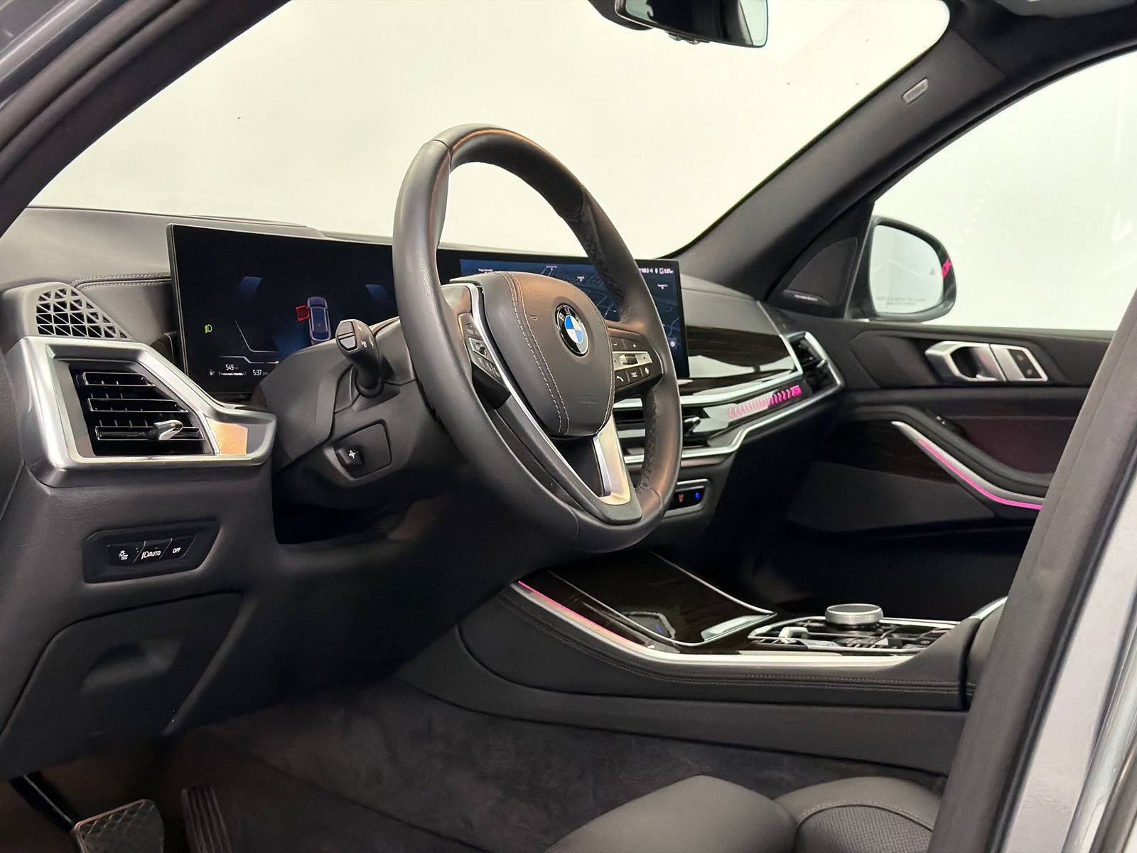 Used 2026 BMW X5 xDrive40i AWD/4WD image 14