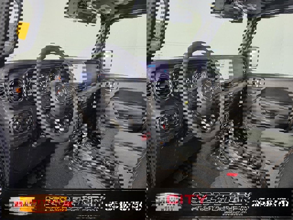 New 2025 Jeep Gladiator Mojave image 11