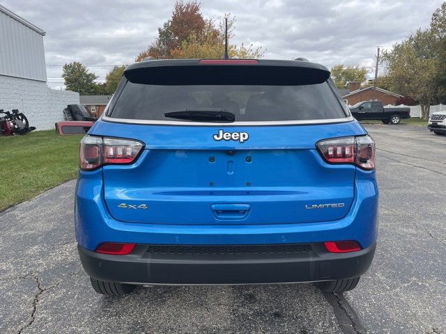 Used 2024 Jeep Compass Limited image 11