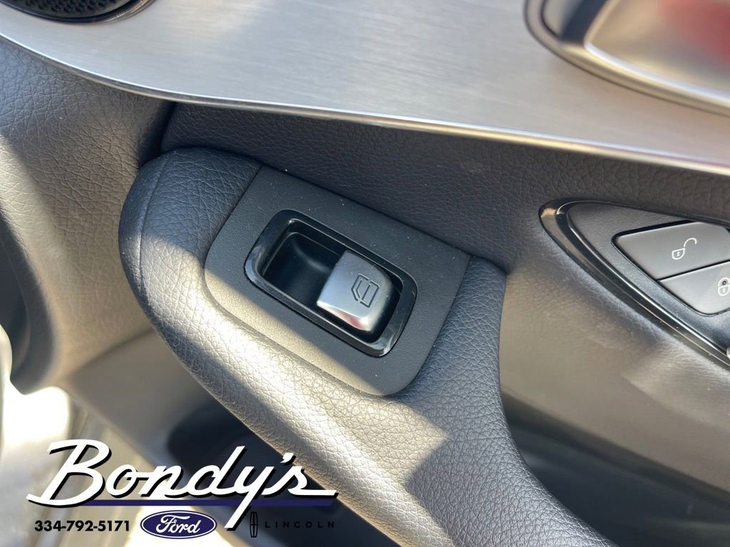 Used 2021 Mercedes-Benz GLC 300 image 23