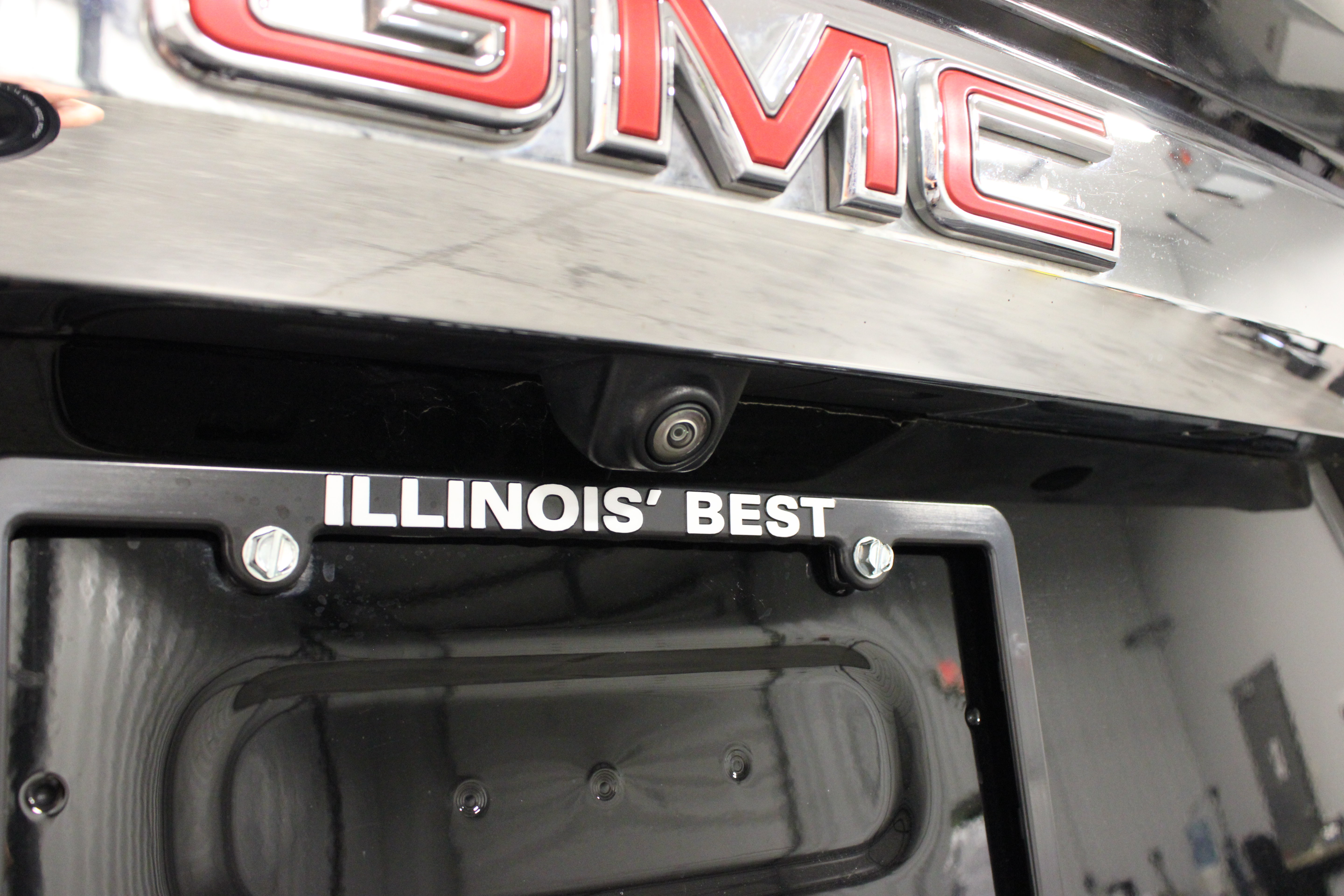 Used 2023 GMC Yukon SLE AWD/4WD image 13