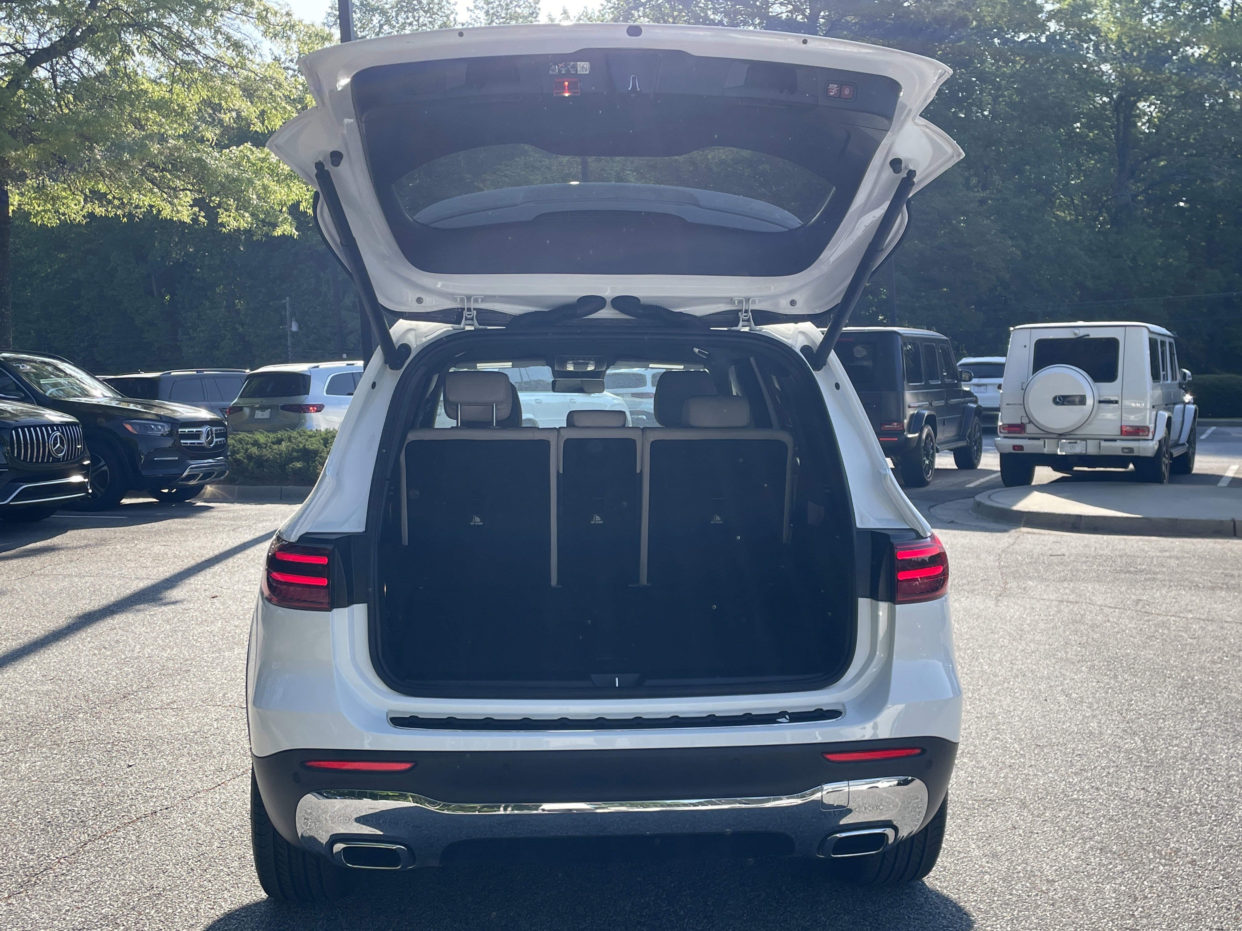 Certified 2025 Mercedes-Benz GLB 250 image 9