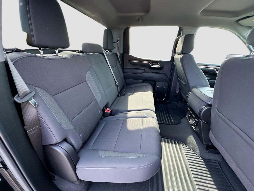 Used 2025 Chevrolet Silverado 1500 LT image 25