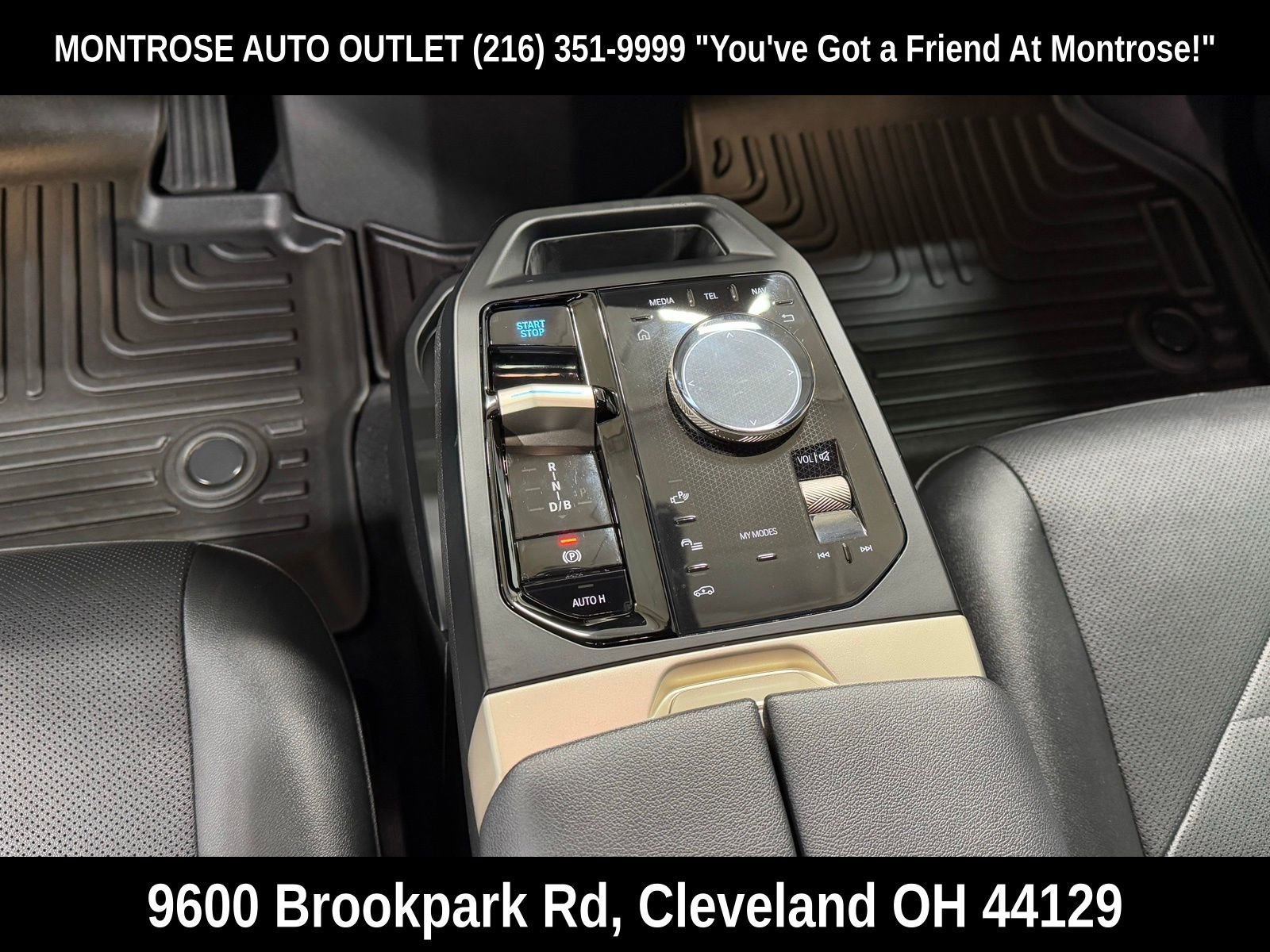 Used 2022 BMW iX xDrive50 w/ Convenience Package image 22