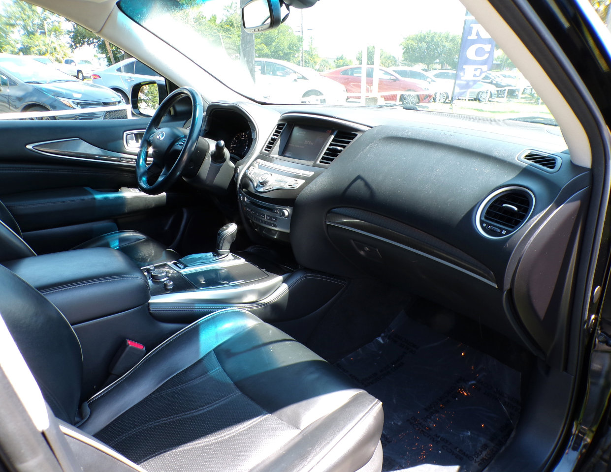 Used 2016 INFINITI QX60 AWD w/ Premium Plus Package image 27