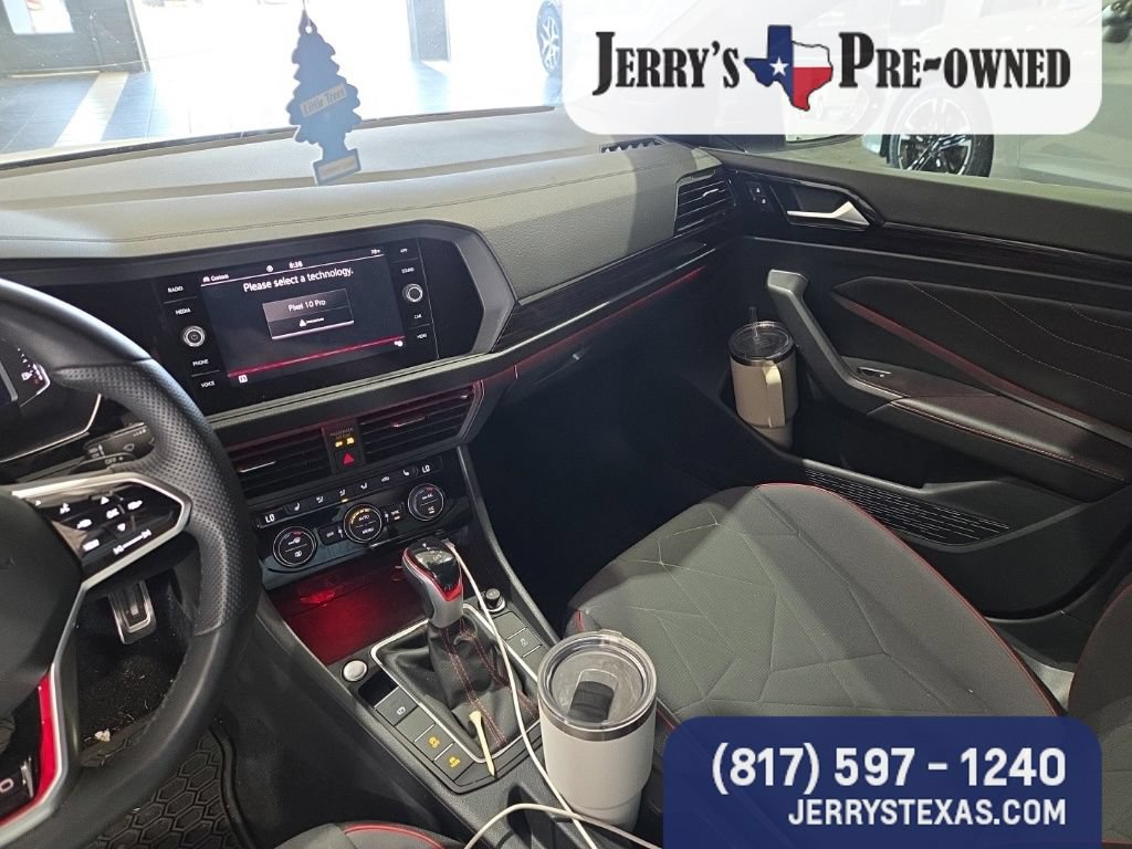 Used 2024 Volkswagen Jetta GLI 40th Anniversary Edition FWD image 11