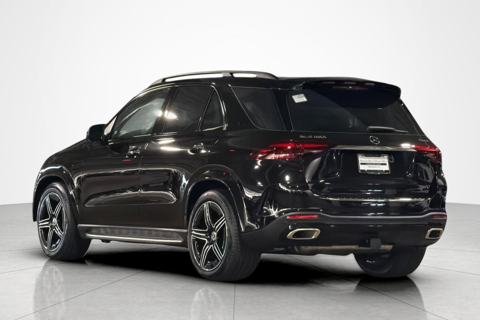 New 2026 Mercedes-Benz GLE 580 4MATIC image 3