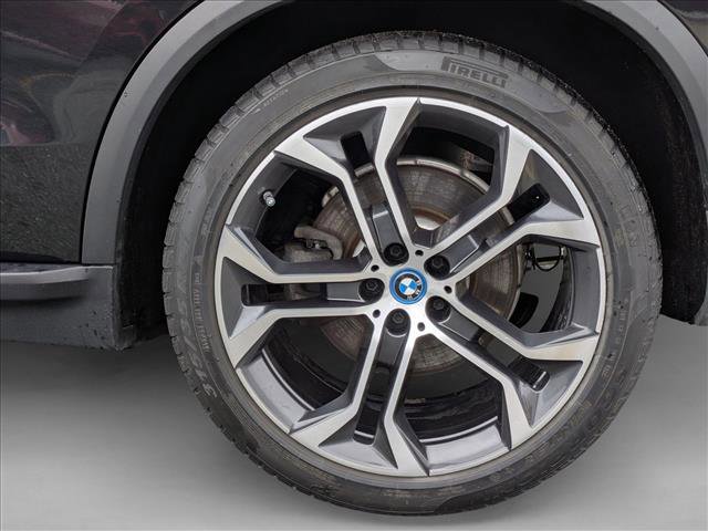 Used 2022 BMW X5 xDrive45e w/ Executive Package image 25