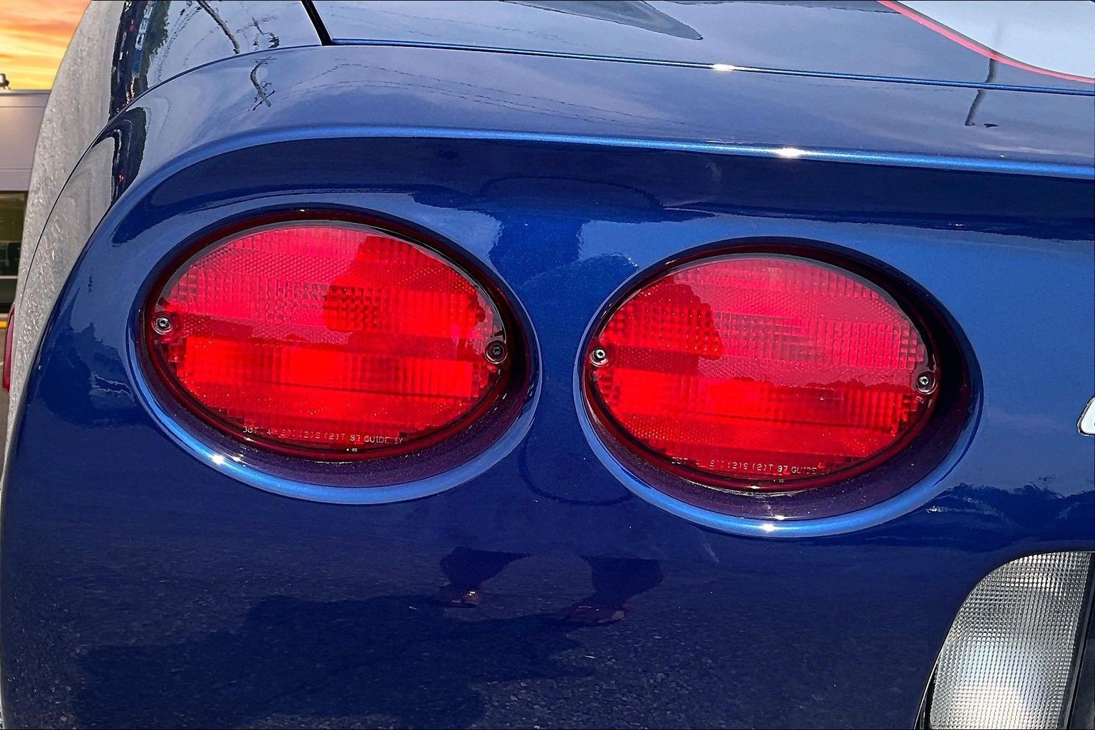Used 2004 Chevrolet Corvette Z06 w/ Z06 Preferred Equipment Group RWD image 23