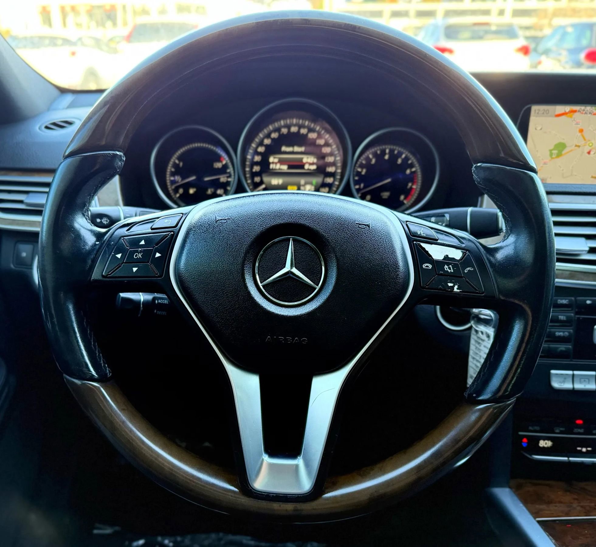 Used 2014 Mercedes-Benz E 350 4MATIC Sedan image 13