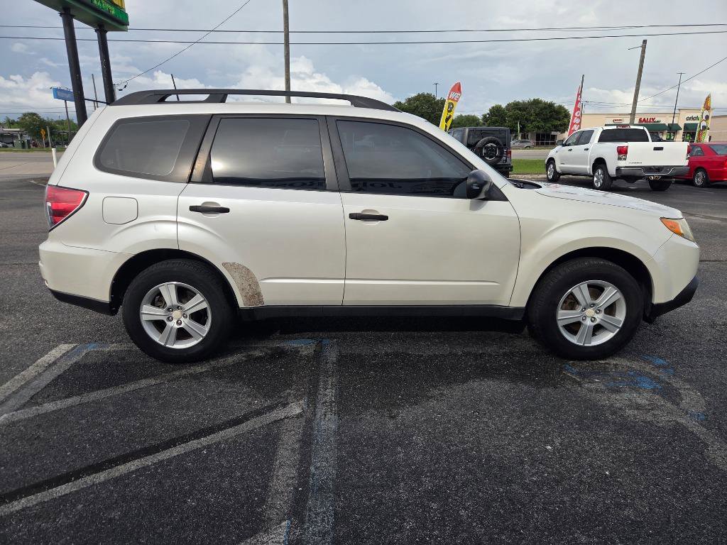 Used 2010 Subaru Forester 2.5X AWD/4WD image 5