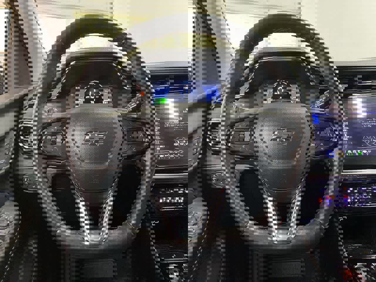 Used 2023 Chevrolet Bolt EUV LT w/ Convenience Package image 20