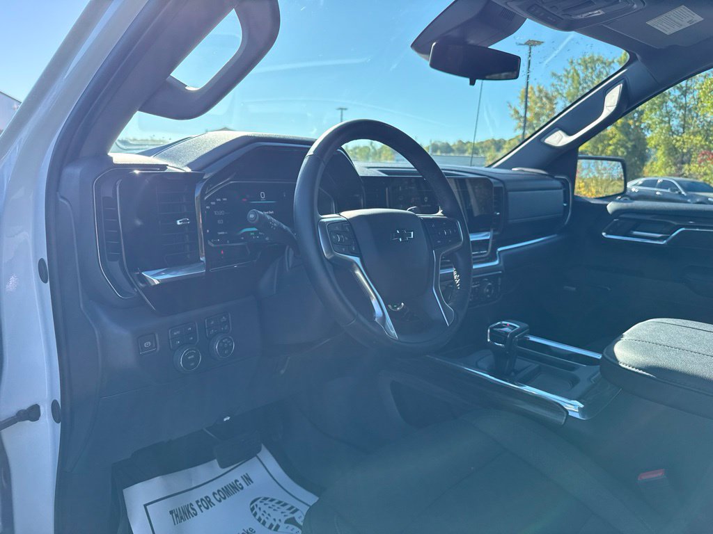 Used 2026 Chevrolet Silverado 1500 LT Trail Boss w/ Safety Package AWD/4WD image 23