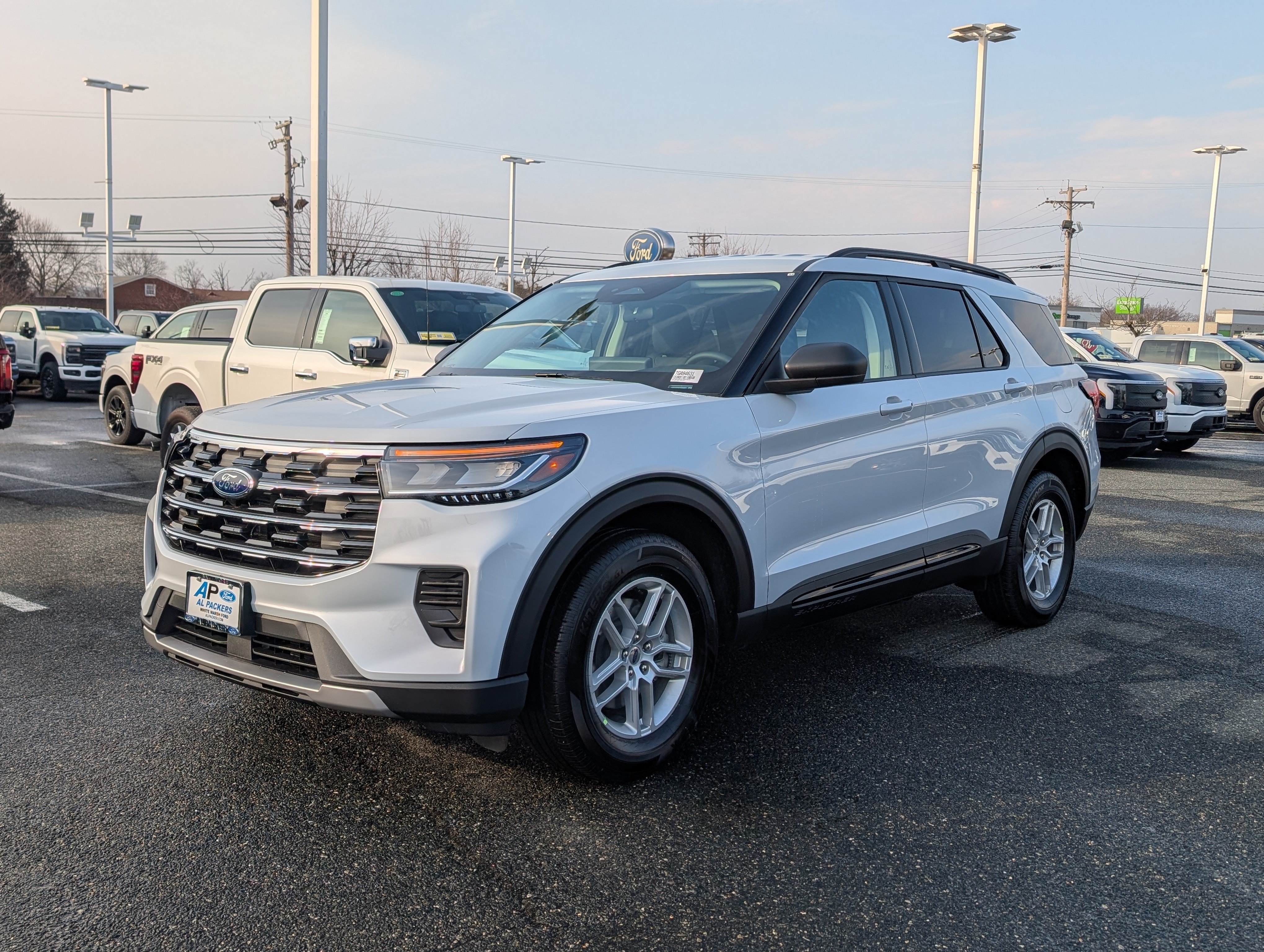 New 2026 Ford Explorer Active AWD/4WD image 4