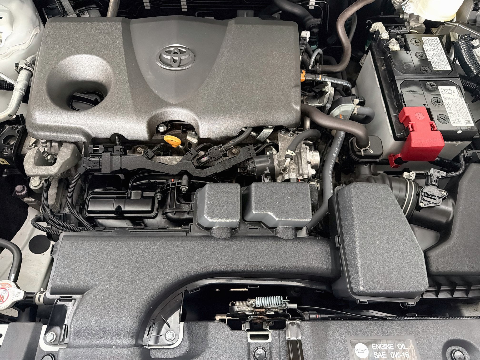 Used 2025 Toyota RAV4 LE AWD/4WD image 32