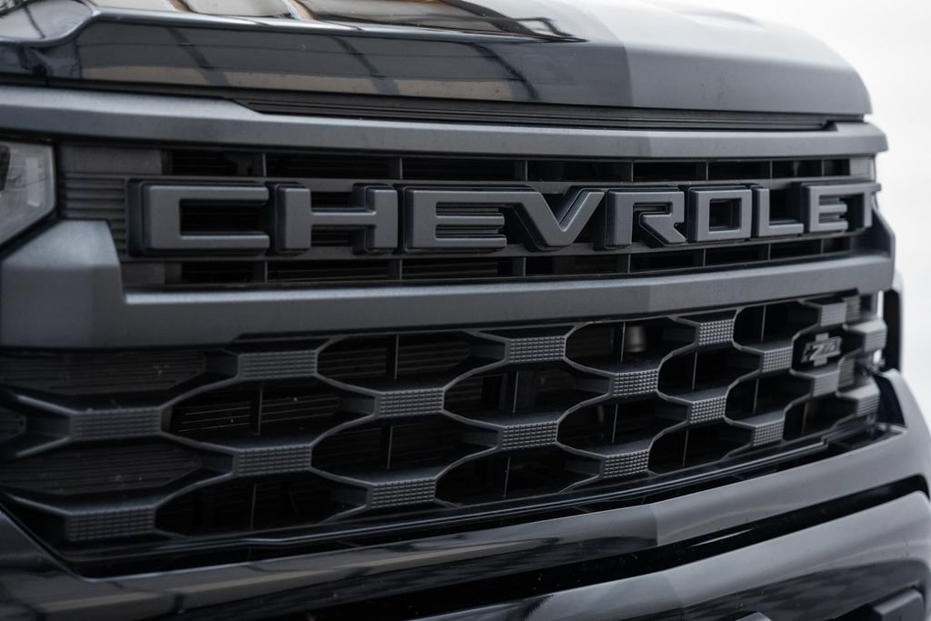 Used 2023 Chevrolet Silverado 1500 Custom Trail Boss w/ Midnight Edition AWD/4WD image 13