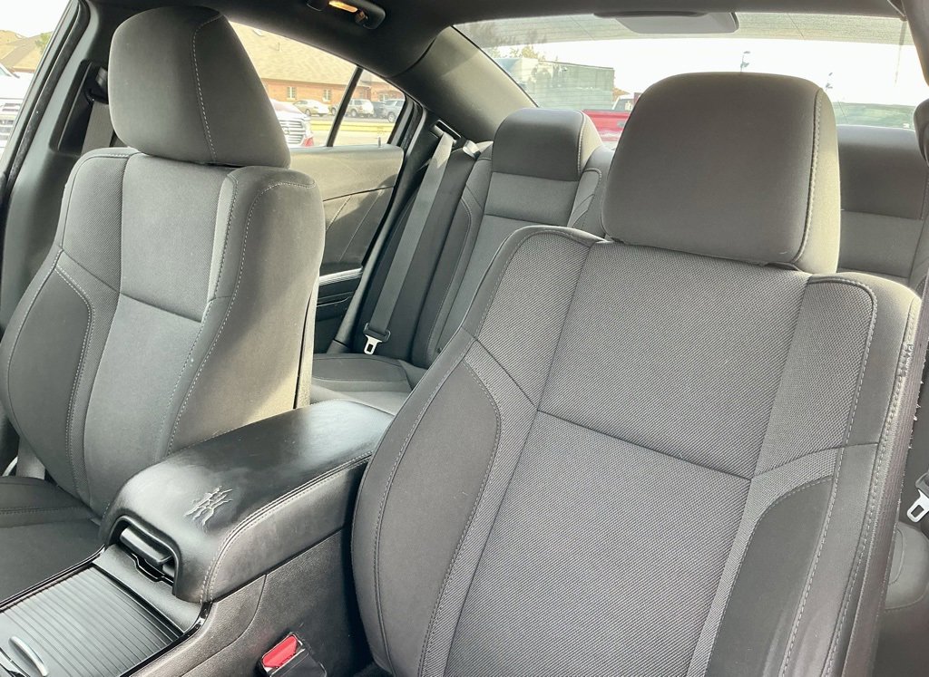Used 2018 Dodge Charger SXT Plus w/ Blacktop Package image 32
