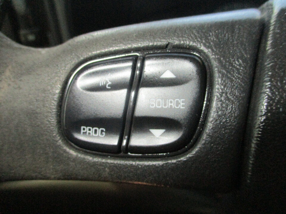 Used 2005 Chevrolet Silverado 2500 LS w/ Heavy-Duty Power Package AWD/4WD image 36