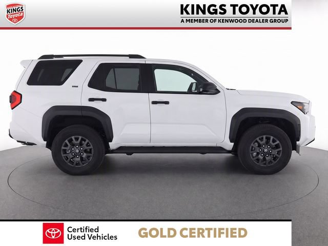 Used 2025 Toyota 4Runner SR5 AWD/4WD image 9